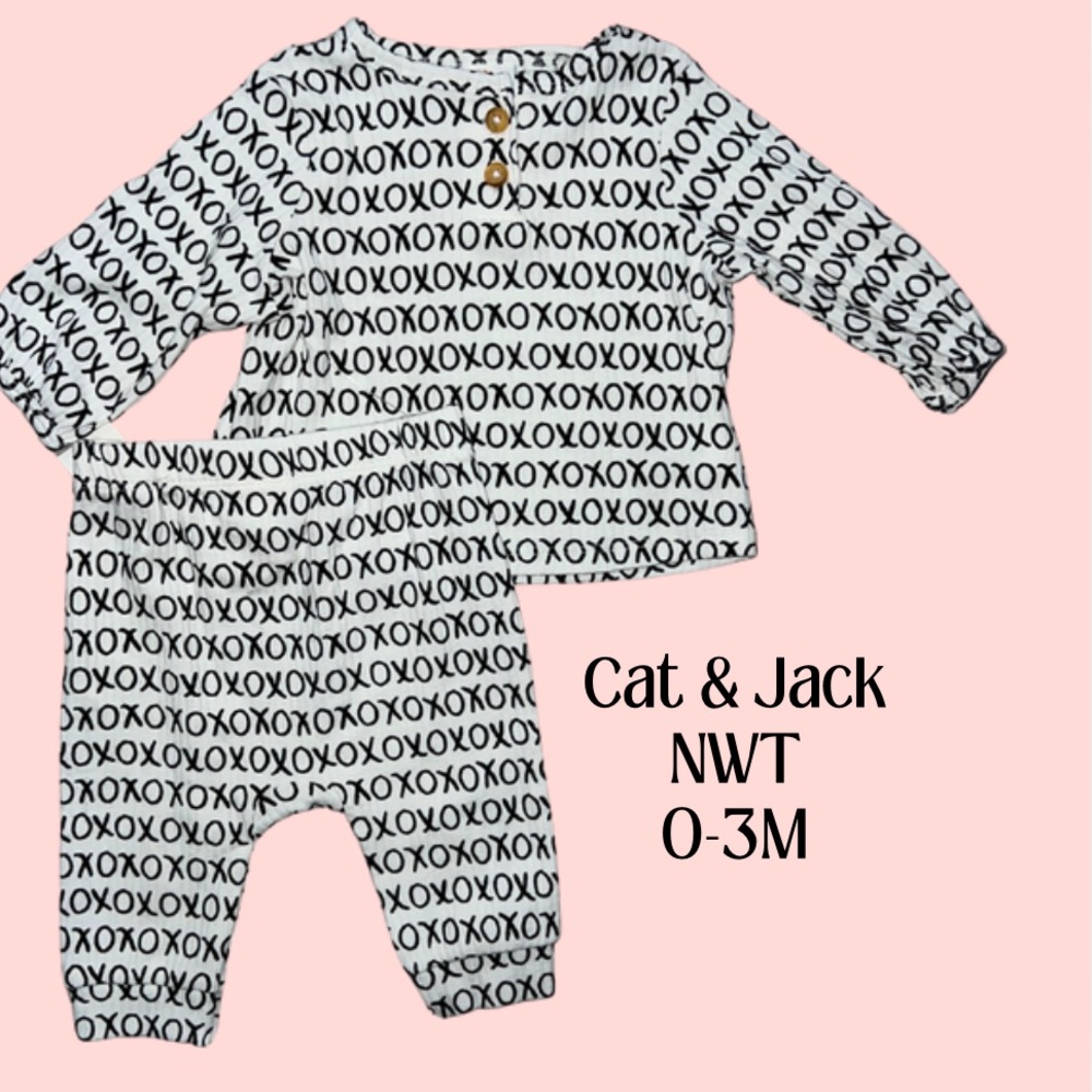 XOXO Baby 2 Pc 0-3M NWT